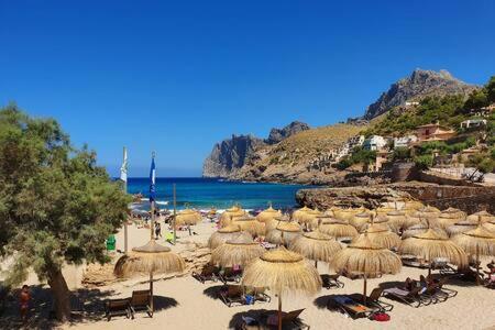 Gorgeous Renovated Cala Sant Vicenc Beach Villa Кала-Сан-Вісенте Екстер'єр фото