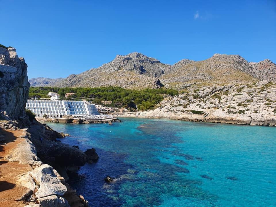 Gorgeous Renovated Cala Sant Vicenc Beach Villa Кала-Сан-Вісенте Екстер'єр фото